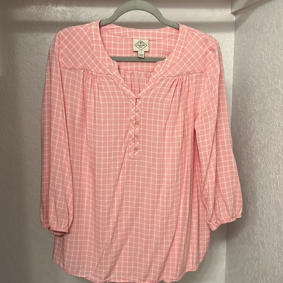 Pink and White Blouse - Picture 1 of 4